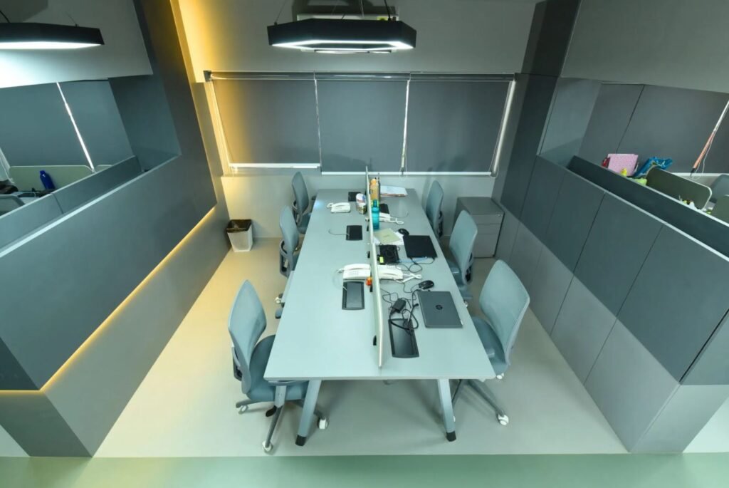 Low Budget Small Office Interior Designs